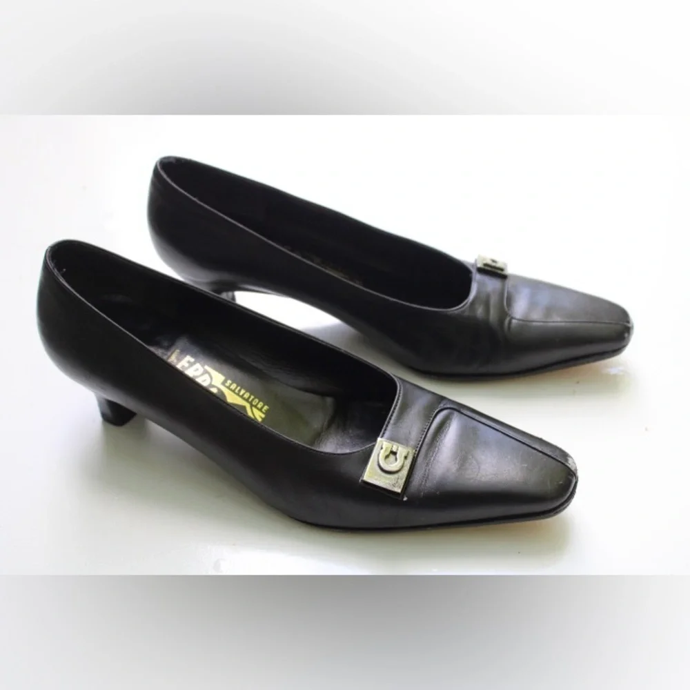 Salvatore Ferragamo low pumps Made